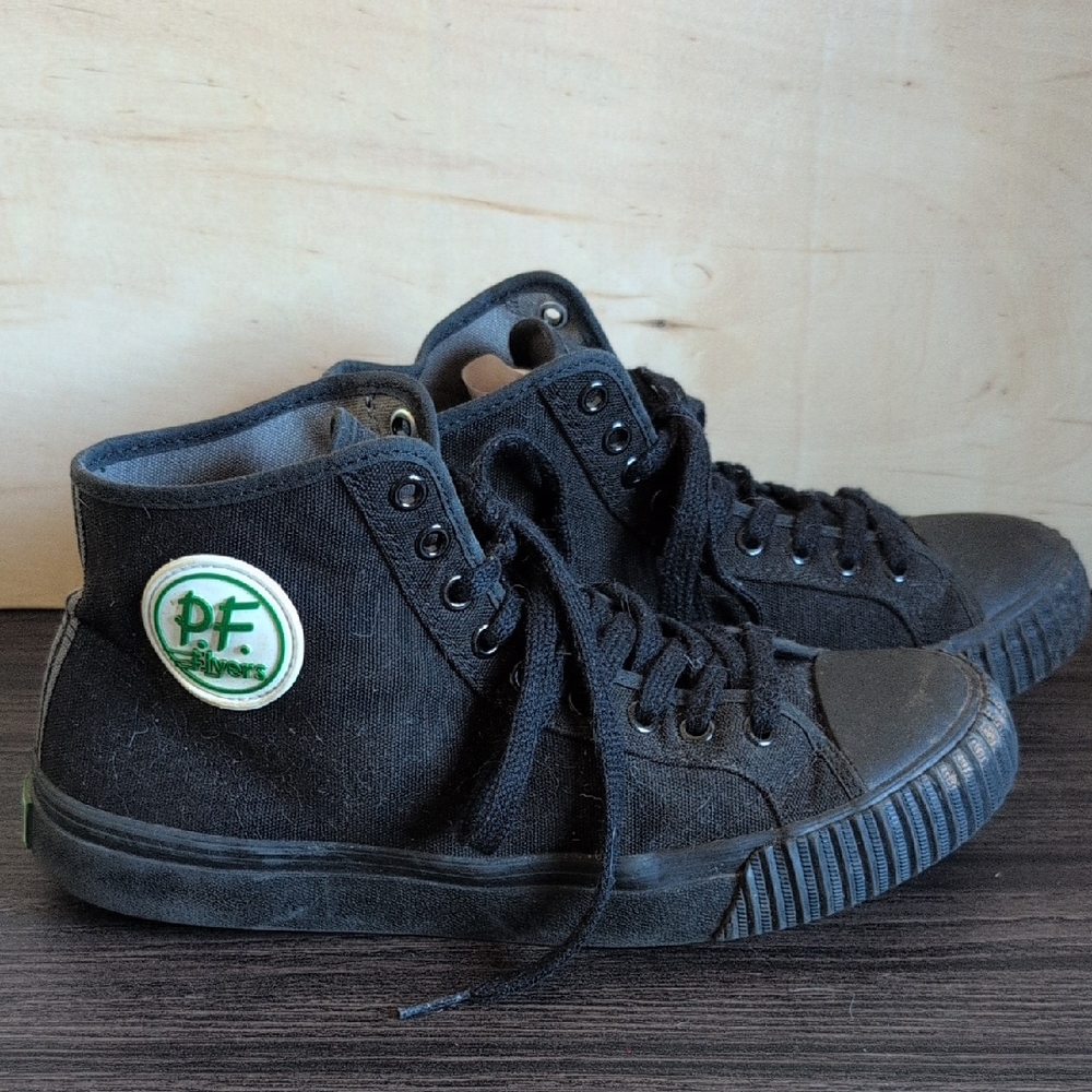 P.F. Flyers Black High-Tops with Green Logo Men's 9 Women's 10.5 US Black Hi Top